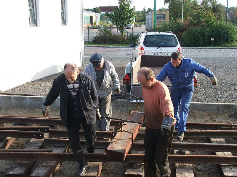 2009-10-01, Museumbahn Weichenbau17.JPG